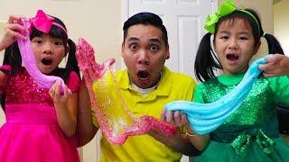 Jannie & Emma Pretend Play Making Satisfying Slime w/ Funny Colored Surprise Balloons