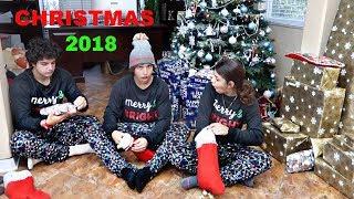 CHRISTMAS MORNING OPENING PRESENTS !! FUNNY  PRANK ON KENDRY