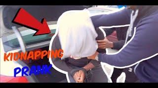 KIDNAPPING PRANK ON ROOMMATE!!